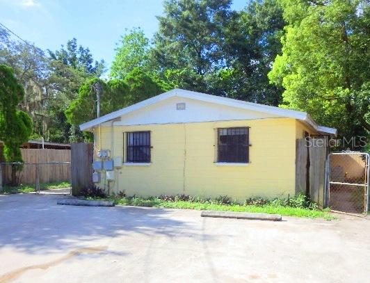 1211 E Holland Ave., Tampa, FL 33612