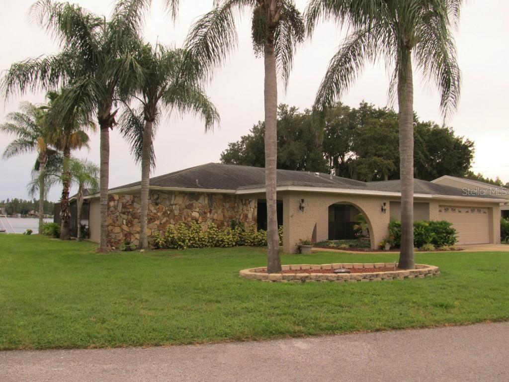 2933 Lake Saxon Dr., Land O Lakes, FL 34639