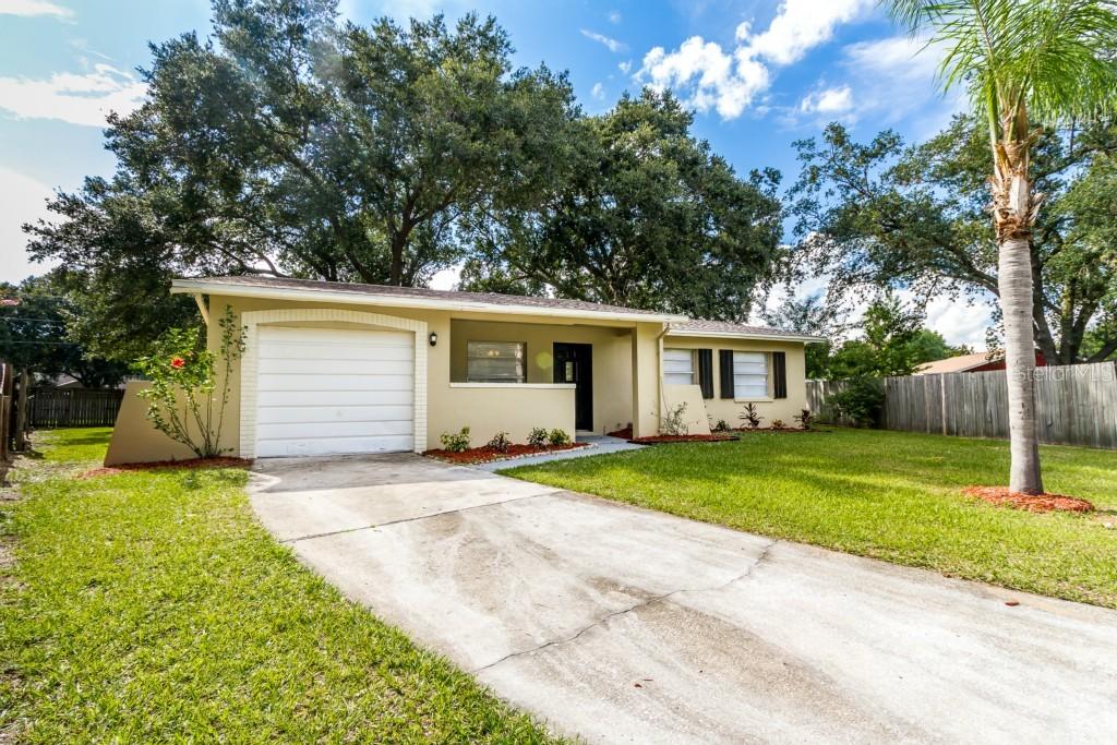 2104 Briarcliff Cove, Valrico, FL 33594