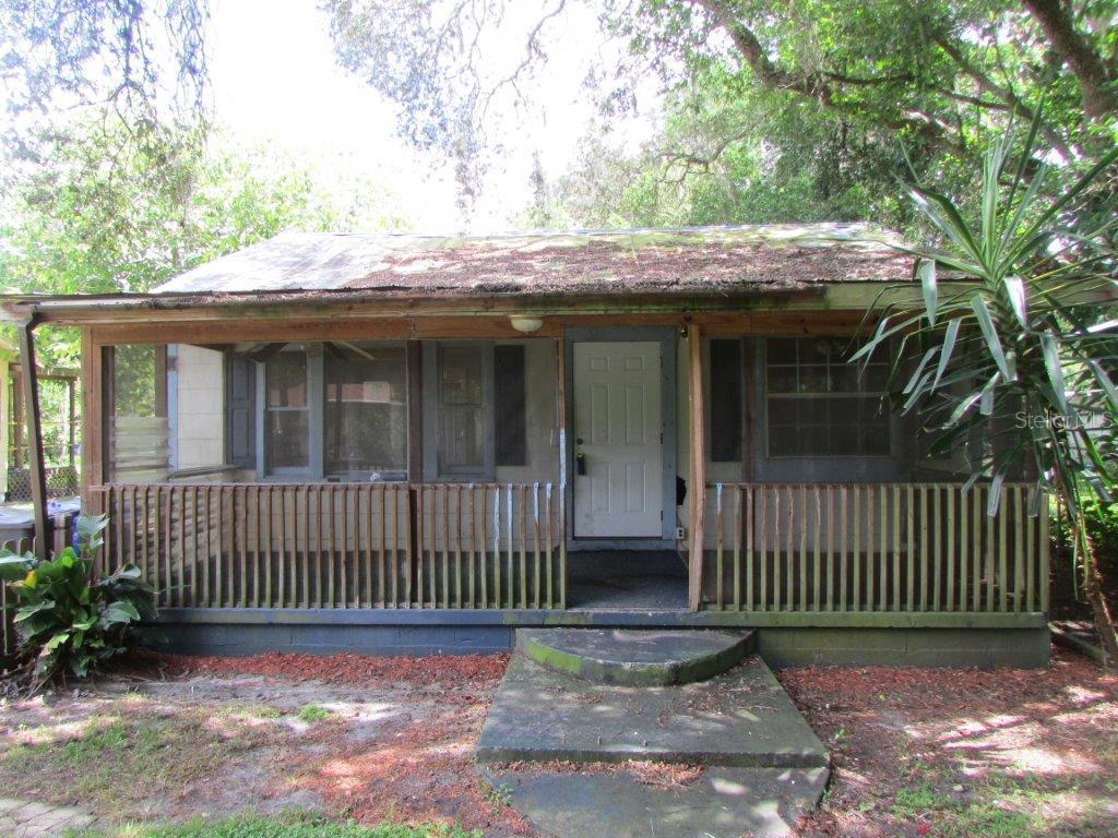 19105 2nd St., Lutz, FL 33549