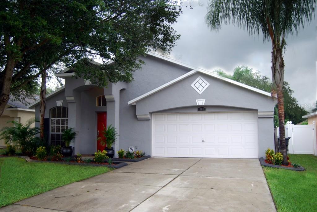 106 Chardonnay Pl., Valrico, FL 33594