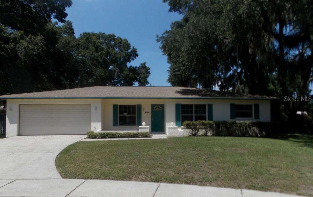 1202 Lake Valrico Ln., Valrico, FL 33594