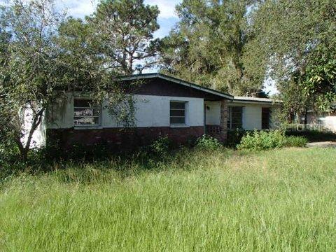 210 Crystal Lake Rd., Lutz, FL 33548