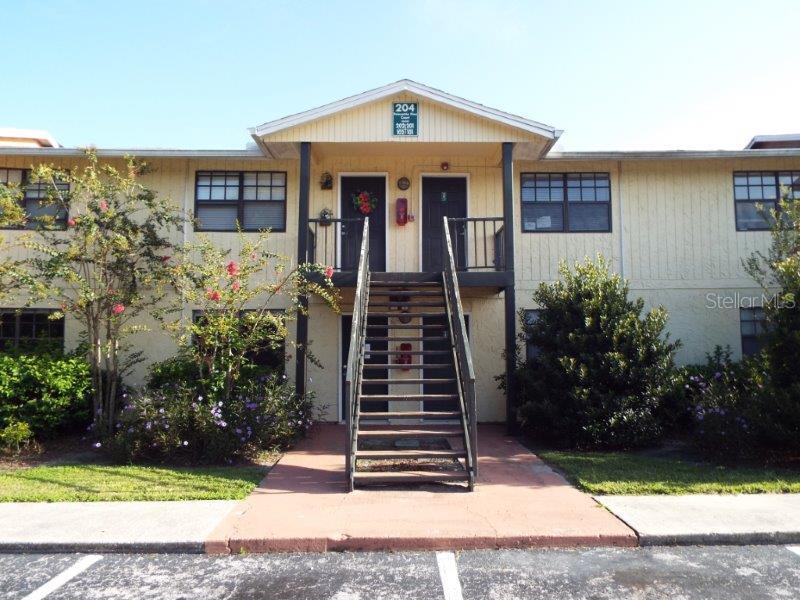 204 Poinsettia Pine Ct. #102, Tampa, FL 33612