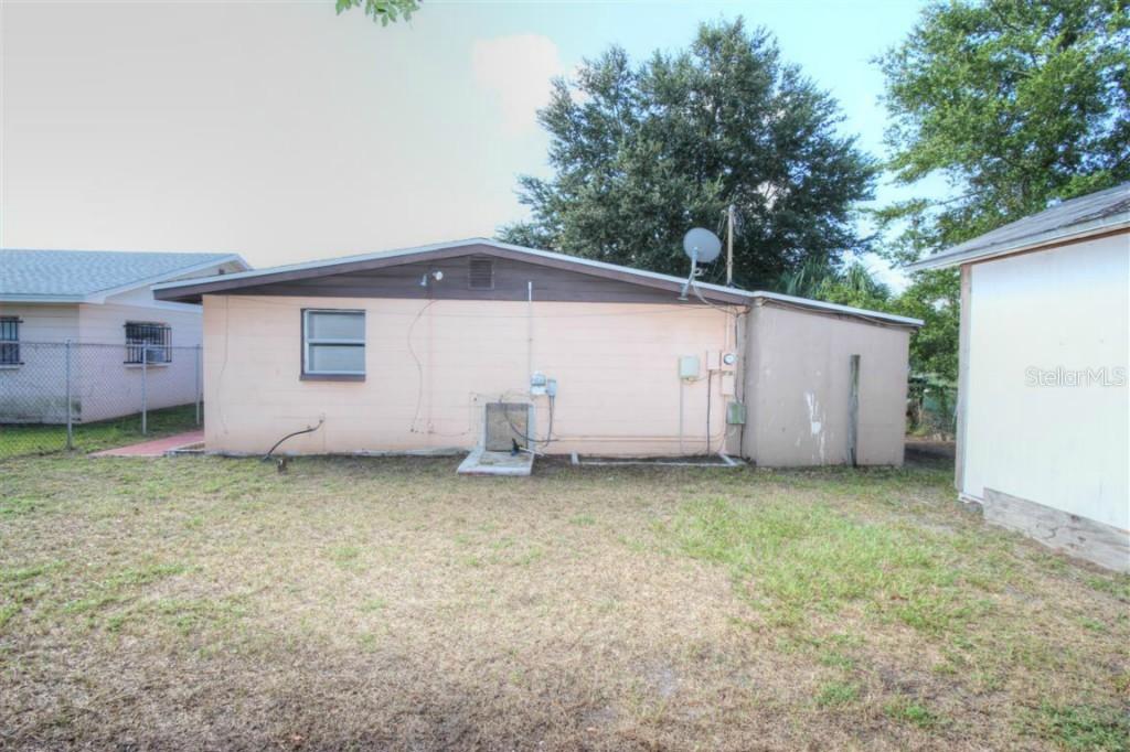 2711 W Saint Louis St., Tampa, FL 33607