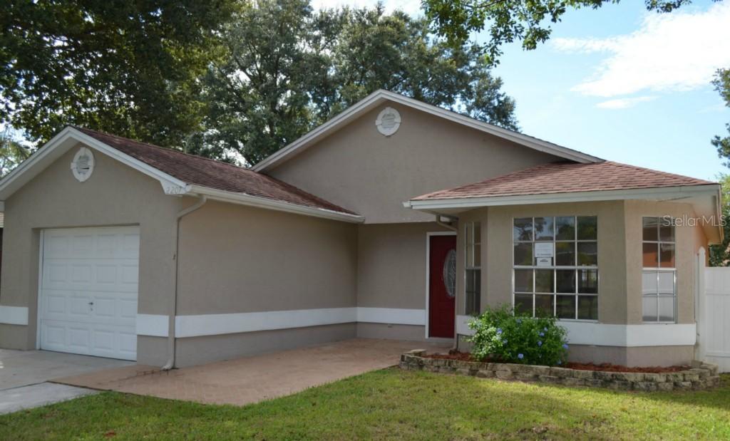 2207 Ridgemore Dr., Valrico, FL 33594