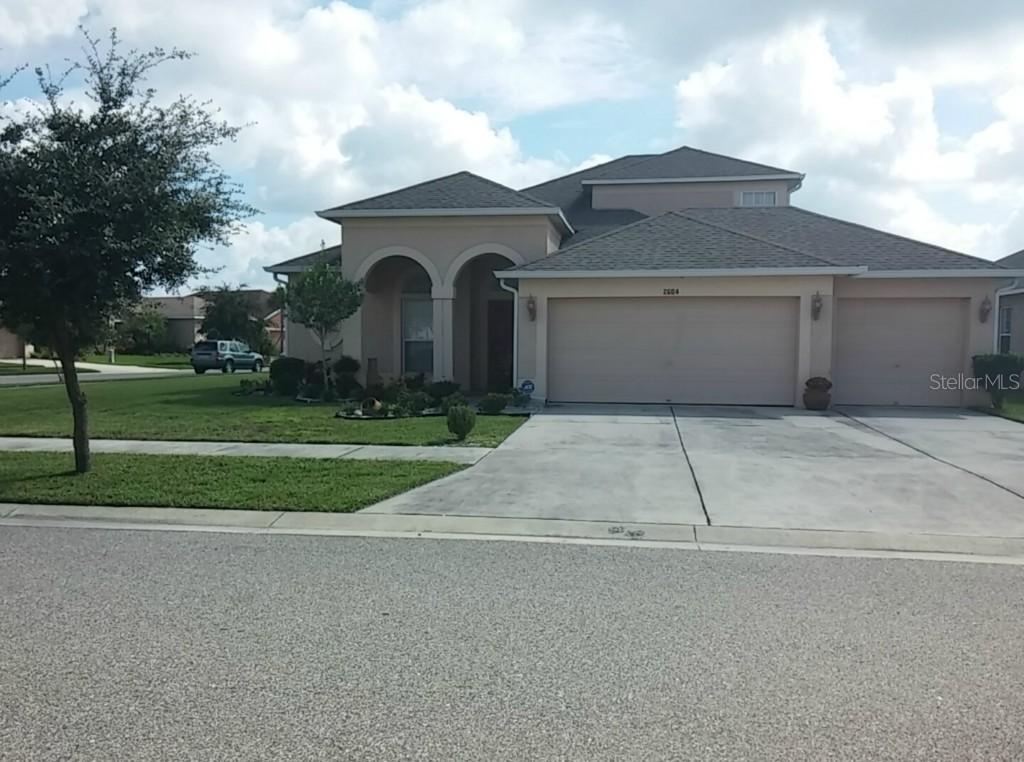 2604 Dakota Rock Dr., Ruskin, FL 33570