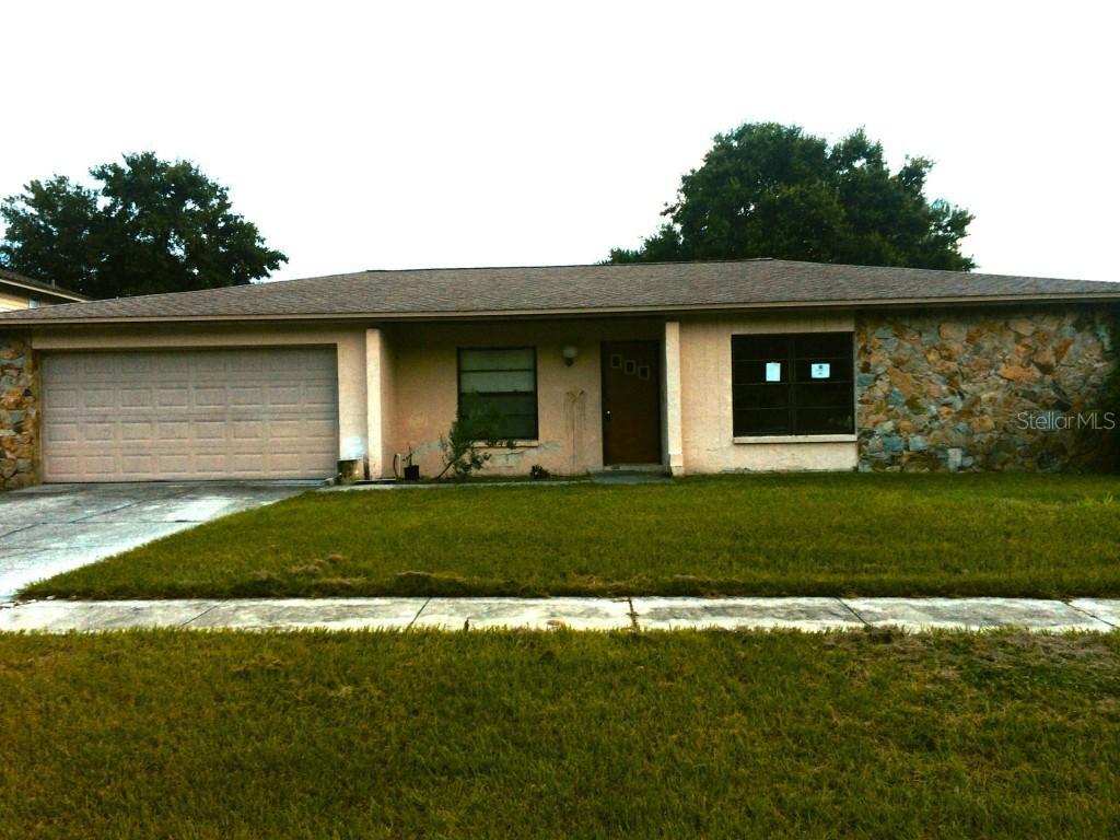 4013 Briarlake Dr., Valrico, FL 33594