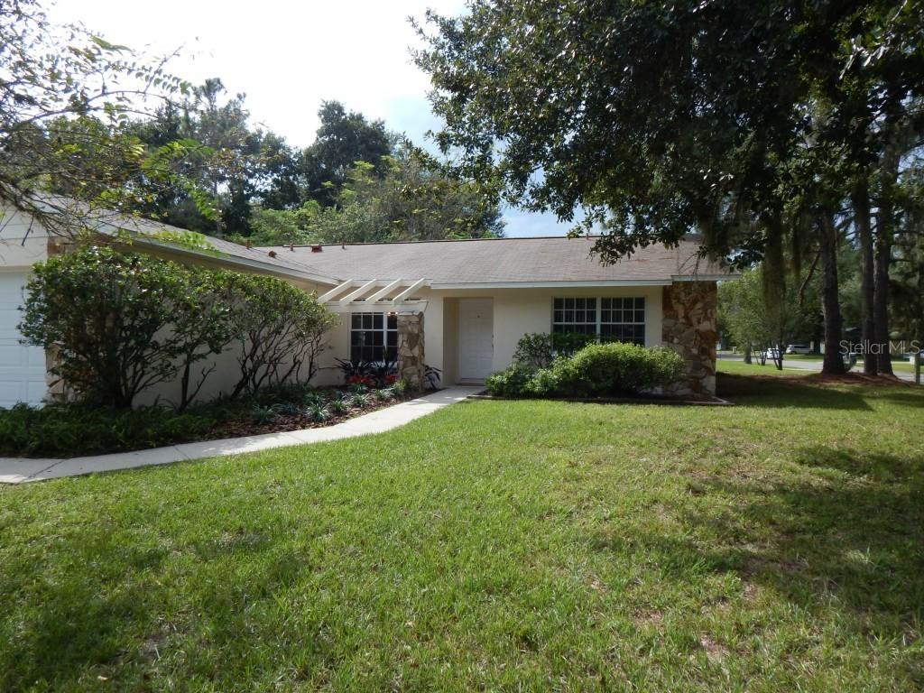 4935 Saratoga Pl., Land O Lakes, FL 34639