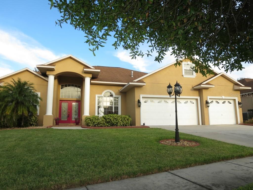 724 Citrus Wood Ln., Valrico, FL 33594