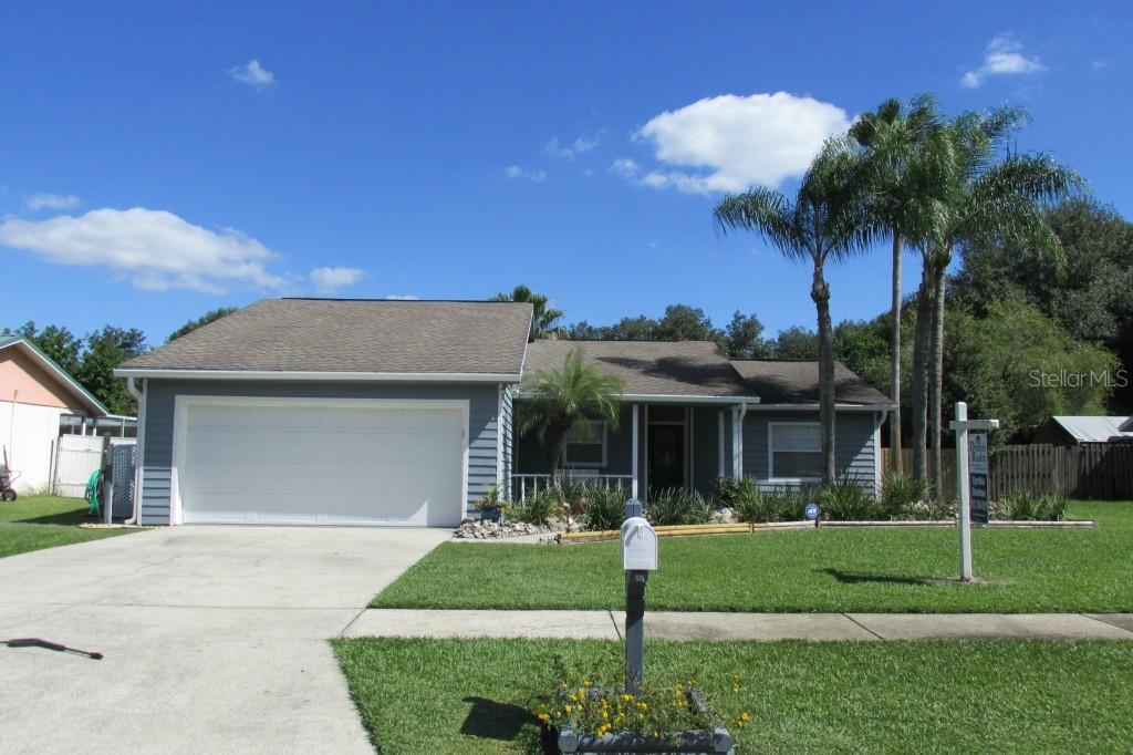 17805 Fallowfield Dr., Lutz, FL 33549