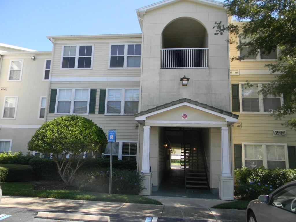 18125 Back Stretch Ln. #16-1, Tampa, FL 33647