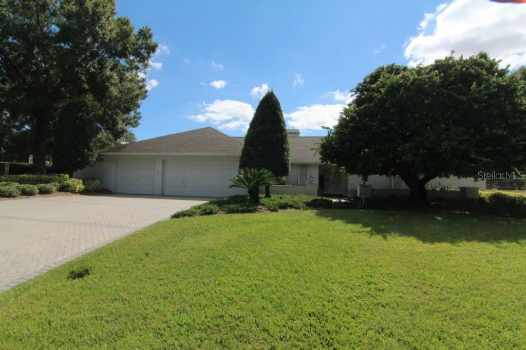 13901 Lake Bluff Ct., Tampa, FL 33624