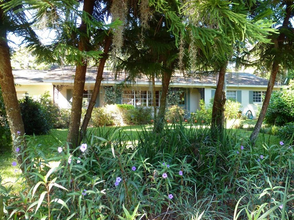 2702 Bellwood Dr., Brandon, FL 33511