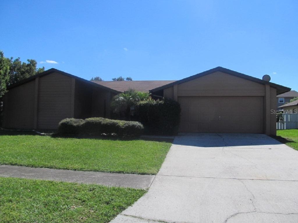 3920 Dunaire Dr., Valrico, FL 33596