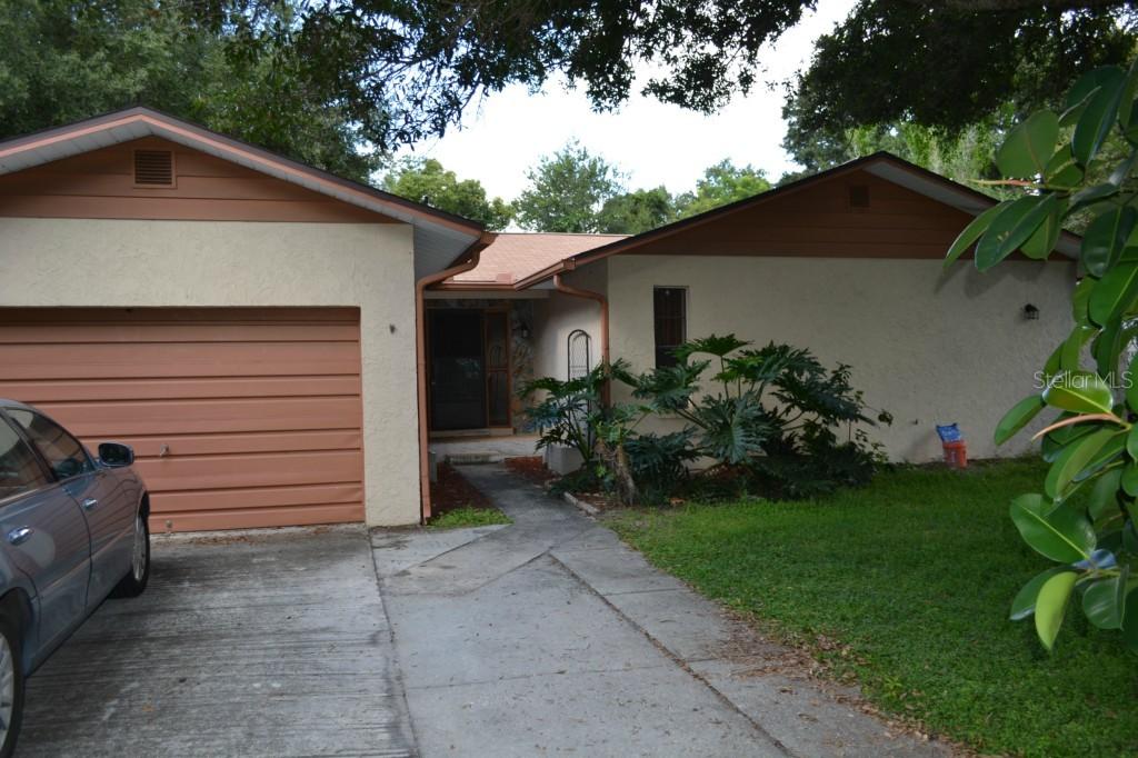 2809 W Thornton Ave., Tampa, FL 33611