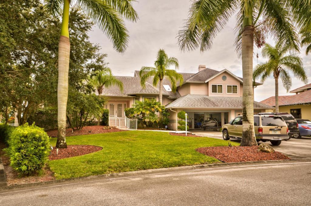 3320 7th Street Cir., Palmetto, FL 34221