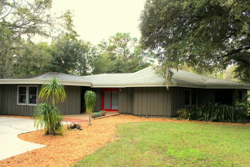18804 Merry Ln., Lutz, FL 33548