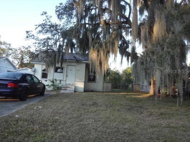 2240 Golfview St., Lakeland, FL 33801