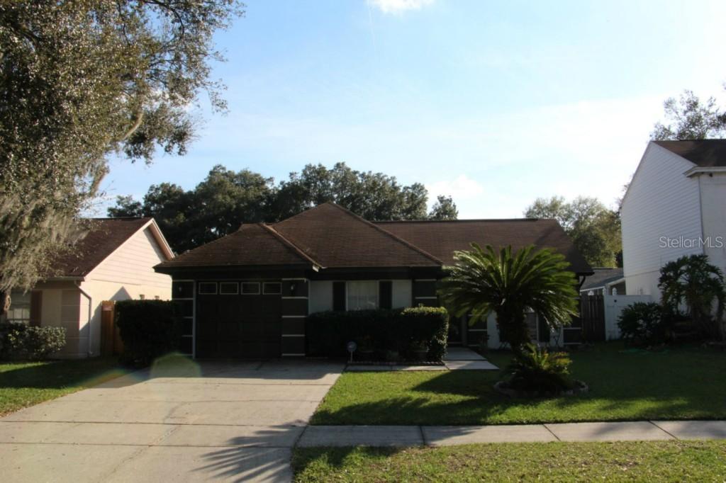 1011 Bloom Hill Ave., Valrico, FL 33594