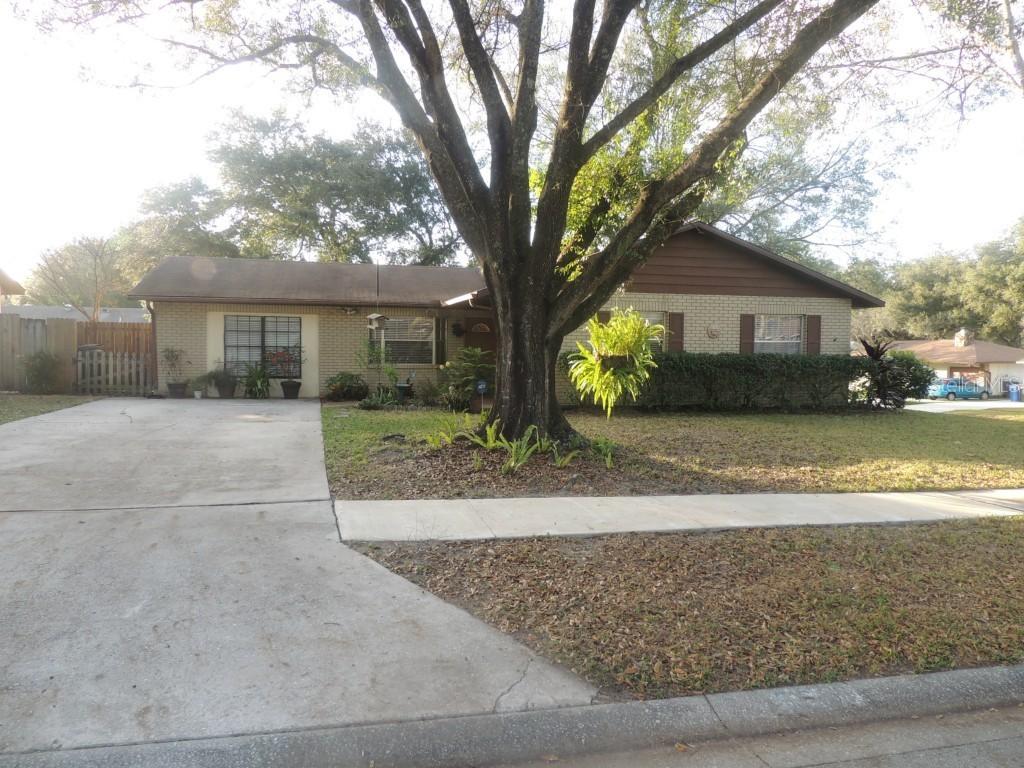 5216 Burr Pl., Seffner, FL 33584
