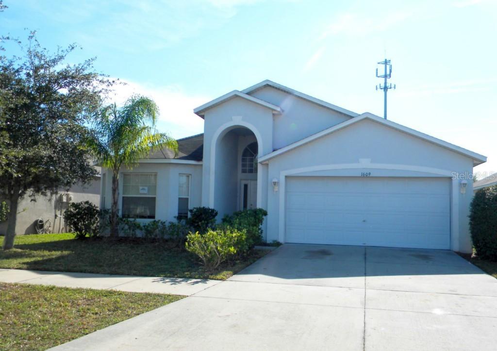1609 Carson White Ln., Ruskin, FL 33570