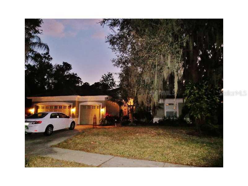 5911 Cherry Oak Dr., Valrico, FL 33596