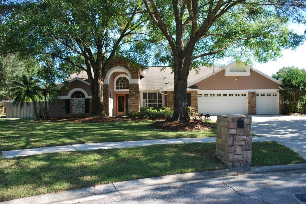 18105 Pecan Grove Pl., Lutz, FL 33548