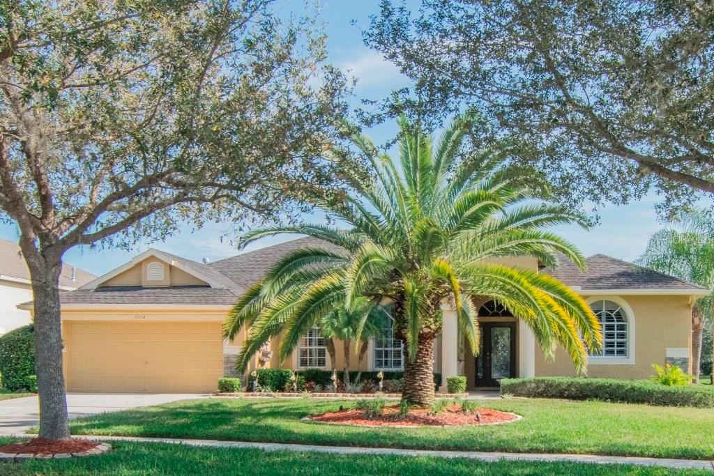 5504 Winhawk Way, Lutz, FL 33558
