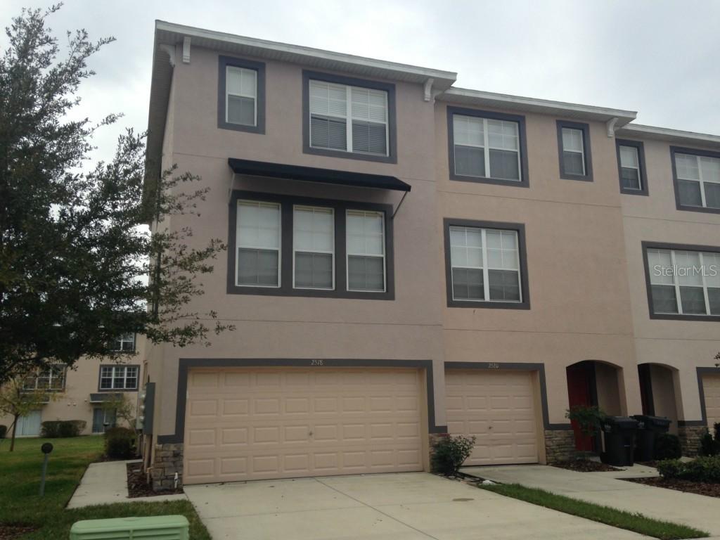 2518 Lexington Oak Dr., Brandon, FL 33511