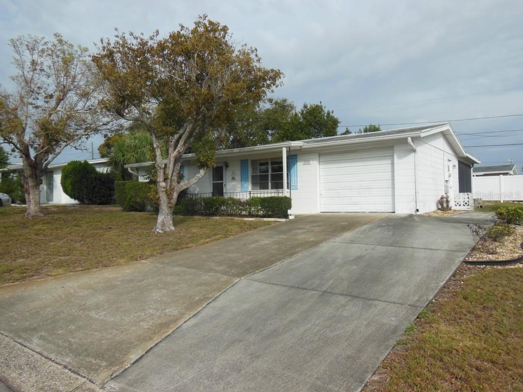 5025 Genesis Ave., Holiday, FL 34690