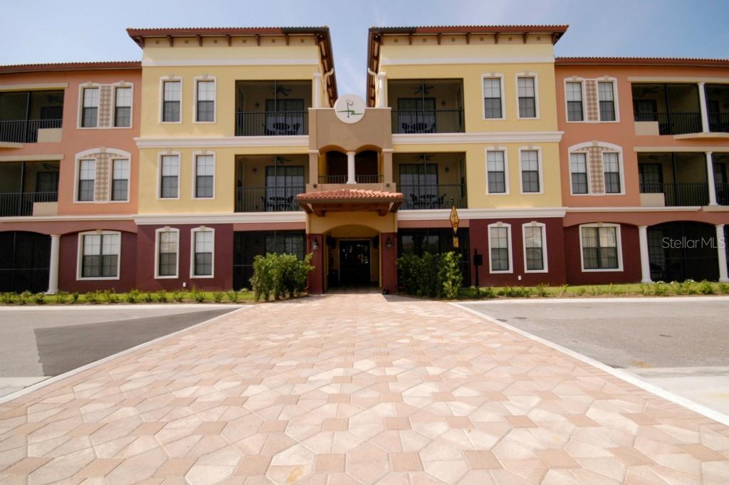 13941 Clubhouse Dr. #209, Tampa, FL 33618