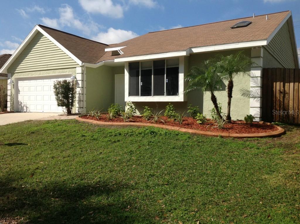 2103 Darlington Oak Dr., Seffner, FL 33584
