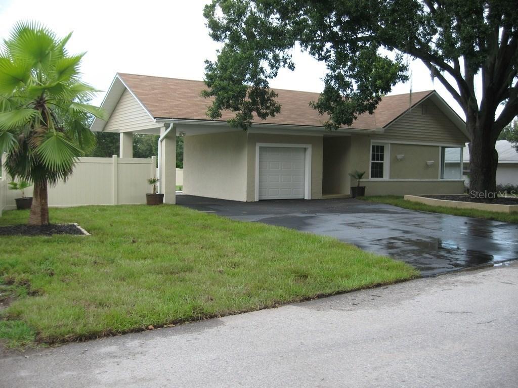 300 Burbank Ave., Lakeland, FL 33801