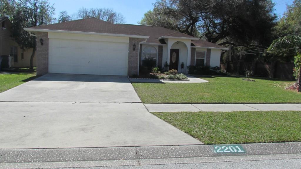 2201 Groveland Dr., Lutz, FL 33549