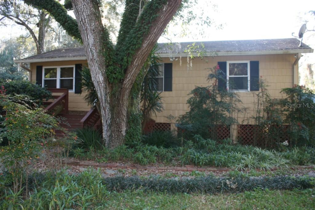 14802 N 30th St., Lutz, FL 33559