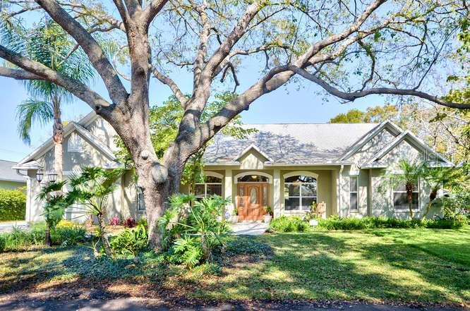 3005 W Trilby Ave., Tampa, FL 33611