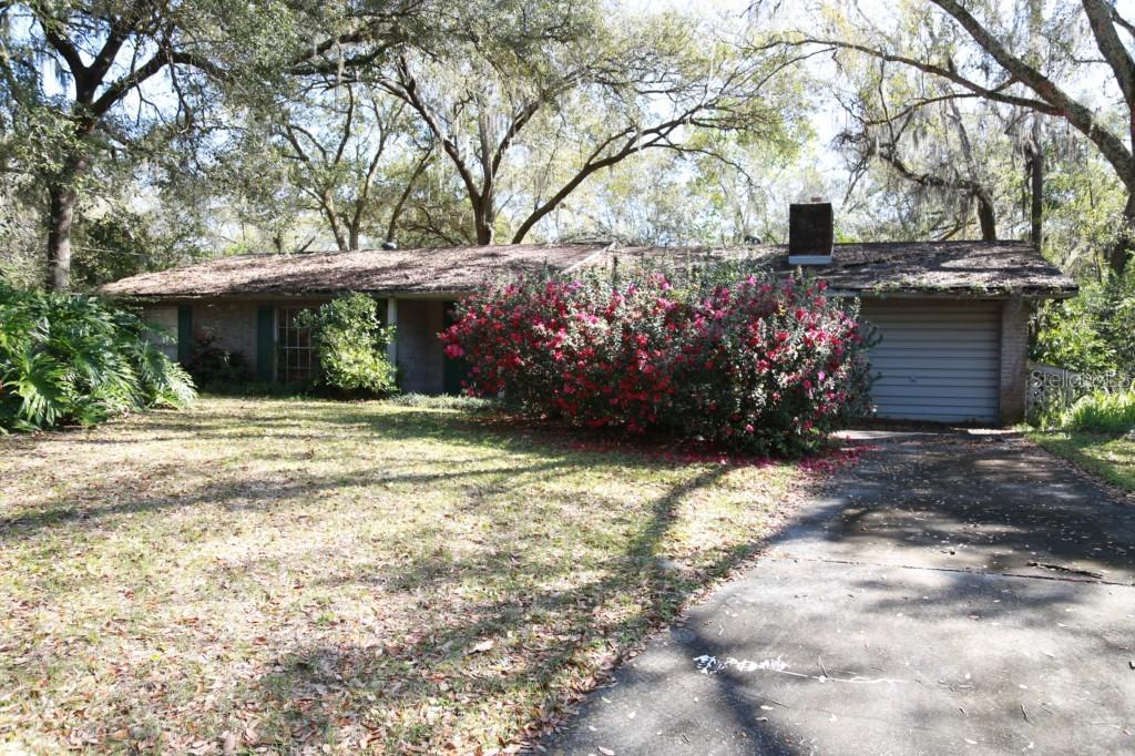 16601 Forest Park Dr., Lutz, FL 33549