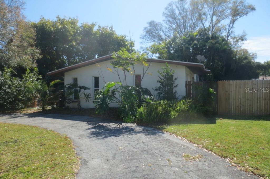 6644 11th Ave., St Petersburg, FL 33710