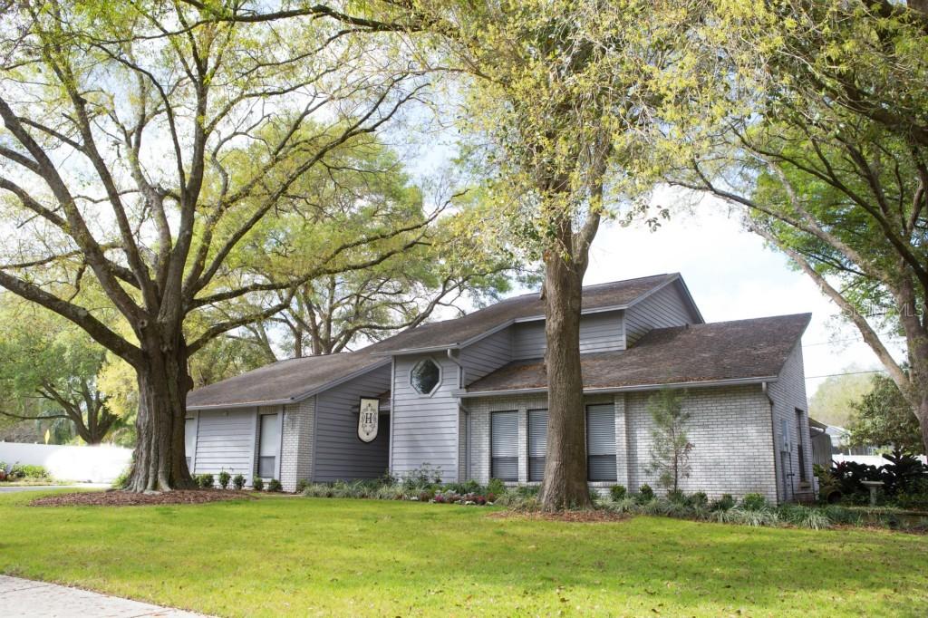 602 Herchel Dr., Temple Terrace, FL 33617