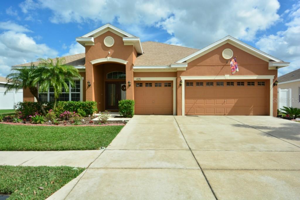 425 York Dale Dr., Ruskin, FL 33570