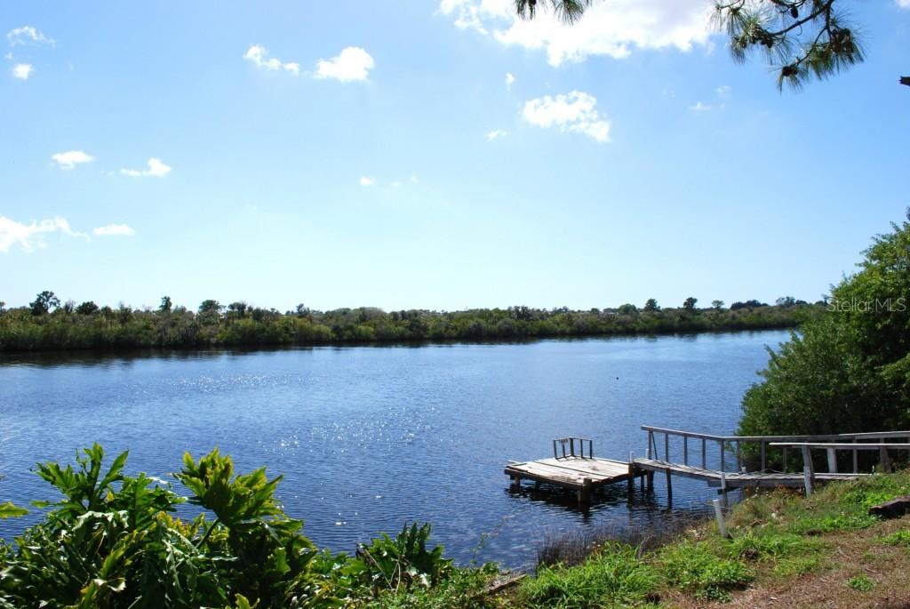 606 Manatee Dr., Ruskin, FL 33570