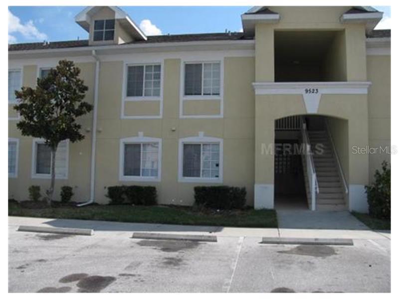 9523 Grovedale Cir. #101, Riverview, FL 33578
