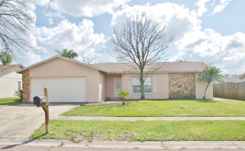 1425 Foxboro Dr., Brandon, FL 33511