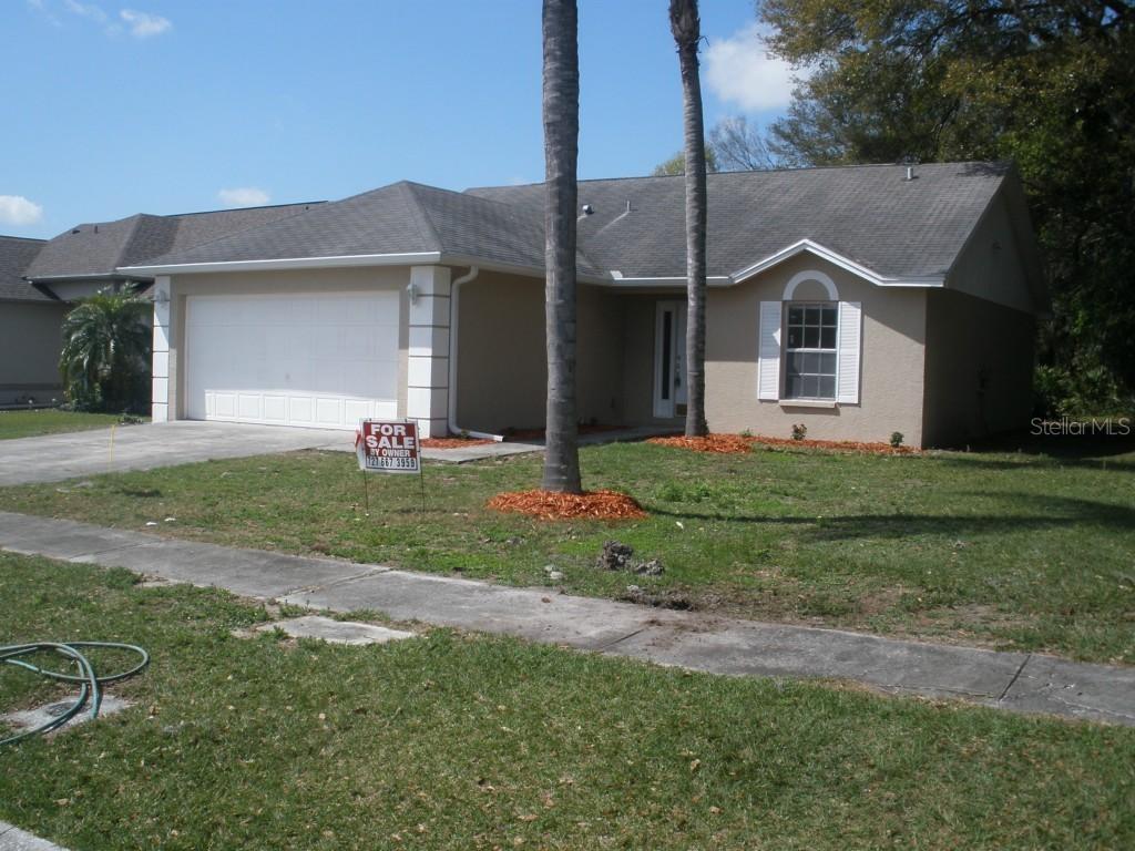 2072 Sarah Louise Dr., Brandon, FL 33510
