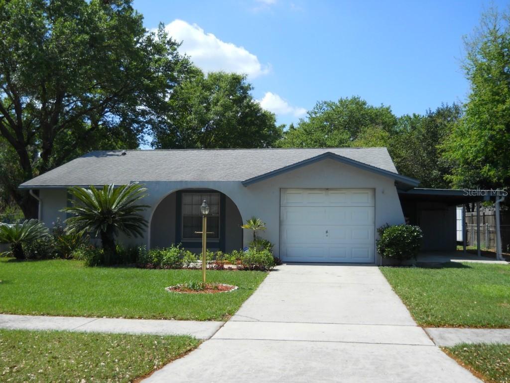 909 Balmoral Pl., Valrico, FL 33594