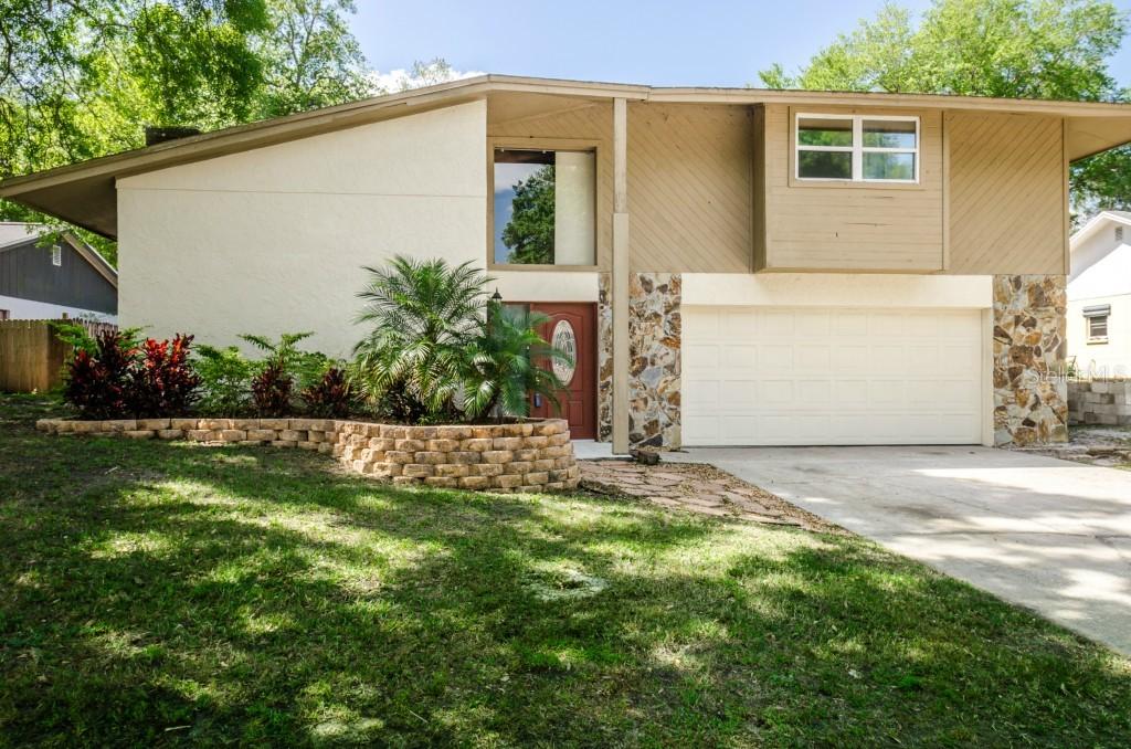 18424 Sterling Silver Cir., Lutz, FL 33549