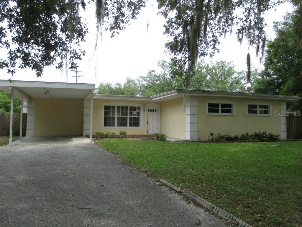 523 Carolyne St., Temple Terrace, FL 33617