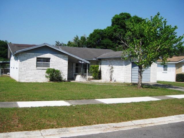 143 Valley Cir., Brandon, FL 33510