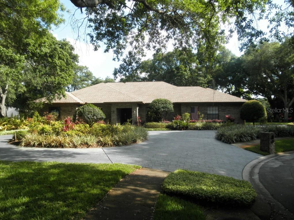 1403 Hounds Hollow Ct., Lutz, FL 33549